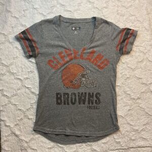 NFL Cleveland Browns Football Rhinestone V-Neck T-Shirt Stripes Medium‎